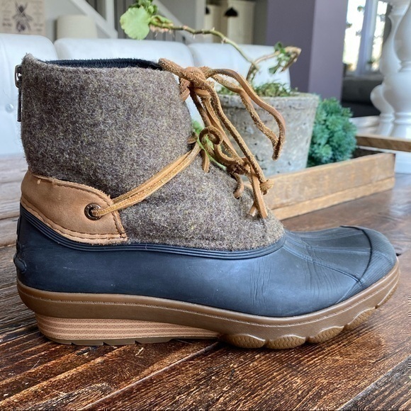 Sperry Saltwater Tide Wool Wedge Boots - Picture 1 of 8
